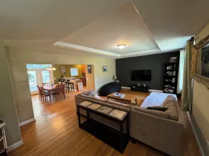 Image of comfy, open floorplan within walking distance of Maplewood