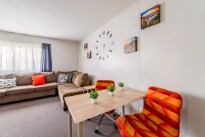 Image of Warm Private Room in Detroit for Up to 4 w WiFi