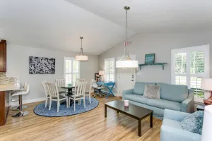 Image of Dog Friendly - Charming Downtown Cottage - Handicap Accessible - Fast WiFi - Off Street Parking