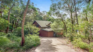 Image of Lyrebird Peaceful Bush Location
