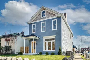 Image of WHOLE HOUSE-Large Group | Modern | Nulu