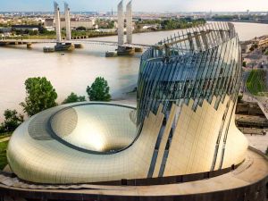 Image of Bateau le New York, un logement sur le port de Bordeaux