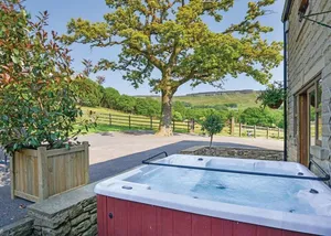 Image of Spacious and luxurious lodge.