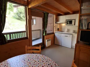 Image of Bright Mezzanine Apt, 2 Bedrooms - Ski Shuttle - Wifi - Mountain Getaway