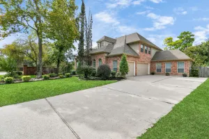 Image of AINIK Mini-mansion - Near WILLOWBROOK Mall