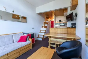 Image of Résidence Aiguille Grive Bat Iii - Appartement 2 pièces 6 personnes en duplex, skis aux pieds, dans le village de Charmettoger à Arc 1800. MAE-6954