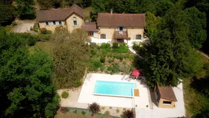 Image of Wonderful 4 bedroom, 4 bath Perigordine House, heated pool, 5 acres, Sarlat 6km
