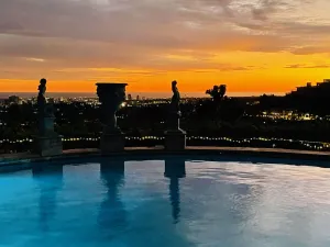 Image of Oasis in Beverly Hills
