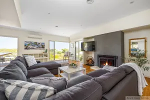 Image of BREWSTER 6 BEDROOMS, VIEWS, WALK TO THE BEACH, HOT SPRINGS, RETREAT IN RYE