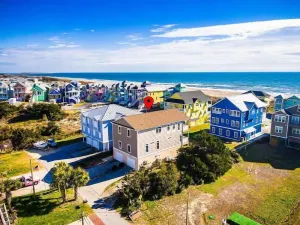 Image of 2 Min Walk to Beach | Summer Paradise| Sleeps 6
