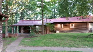Image of LAKEFRONT  PREMIER rustic cabin on quiet cove, west side of Pomme de Terre  Lake
