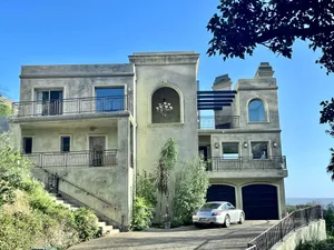Image of Gorgeous 3 br\/5 ba plus bonus room Malibu ocean view villa with hot tub