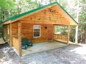 Image of Hawk's Nest Mountaintop House retreat with trails to waterfall