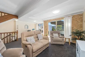 Image of Ocean Shores Apartment 05 - Bing your own linen.
