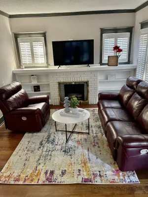 Image of Lovely 3br Bush tavern - 10 minutes from Downtown