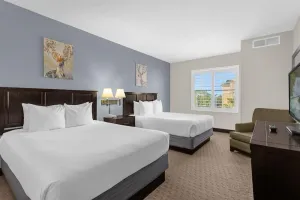 Image of Suite Near Universal Studios w Hot Tub and Pool
