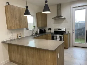 Image of New Home 2 mins to Doctors Hospital