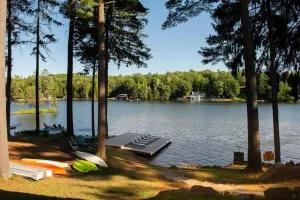 Image of Relaxing Luxury Lakefront Stay - Short walk to Town, Water Safari & Dining.