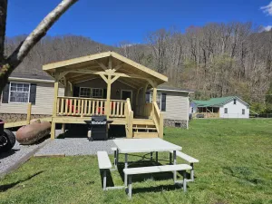 Image of Outlaw House2  \"Jake's place \"