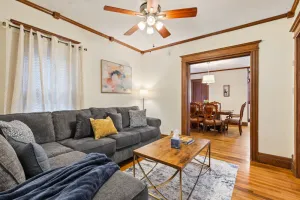 Image of Spacious 4 BDRM w\/Onsite Parking & A\/C!