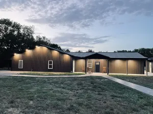 Image of Spacious Lodge on 40 Acres!