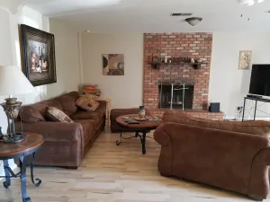 Image of Centrally Located 2 bedroom 1 bath Duplex