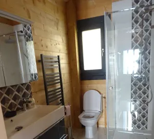 Image of LARGE WOODEN CHALET AT THE FOOT OF THE PYRENEES