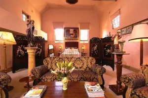Image of Friendly meeting chapel