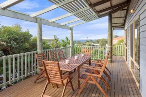 Image of Cosy Timber Holiday Home Boasting Stunning Bay Views