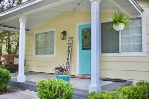 Image of Pet Friendly Historic Downtown Bungalow with Fenced In Yard!