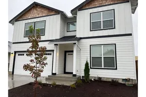 Image of Newly constructed spacious home in Eugene\/Springfield near UO and Autzen stadium