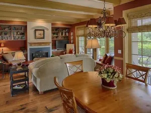 Image of Huge Beautiful Golf Cottage!! Sleeps 8!!