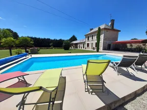 Image of Charming Cottage with Heated Pool, Terrace, and BBQ in Archigny