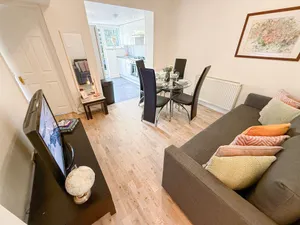 Image of Finsbury 1-bedroom flat w\/ mini patio North London