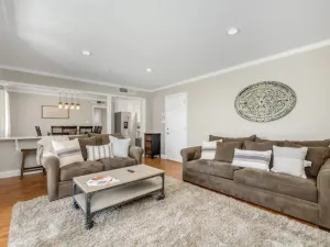 Image of Fresno House, Sleep No. Beds, BBQ, Fire Pit, 4 Bed: 2 Bath