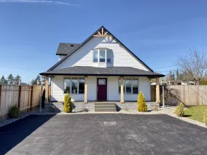 Image of Beautiful Farmhouse in Ridgefield
