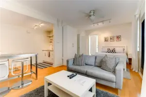 Image of Experience living in the heart of beautiful Uptown New Orleans!