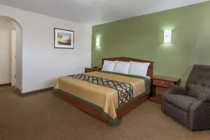 Image of Relax and Recharge in Knights Inn Franklin Ave Waco! Free Parking, Pets Allowed