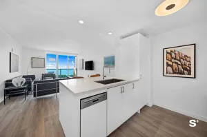 Image of Coconut Grove 2 bedroom Apartment Amazing Views Includes Parking