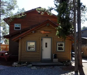 Image of WHISKEY SPRINGS CABINS #1\nCozy and delightful, in town convenience