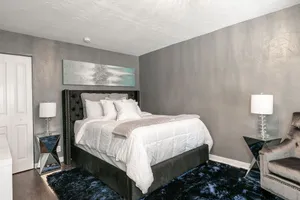 Image of Landing - Modern Apartment with Amazing Amenities (ID1403X557)