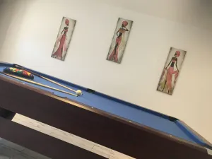 Image of Relaxing holiday accommodation with Jacuzzi and pool table
