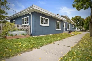 Image of Bay View Retro Retreat