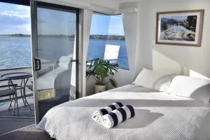 Image of Drift Flotel - Luxury Houseboat Experience