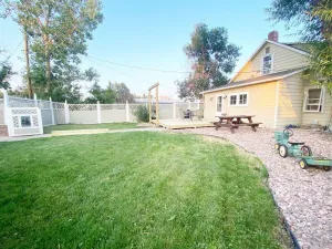 Image of Dwntwn Custer Farmhouse On Main St With Hot Tub