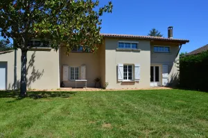 Image of GITE 8-15 Pers Book your weekend & holiday in the sun in the WHITE QUERCY