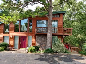 Image of Lake lodge with Grand Lake views close to marina and Honey Creek Hive Mini Golf