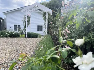 Image of New 2 Bedroom Hamptons style Cottage,  close to beaches, cafes and city centre.