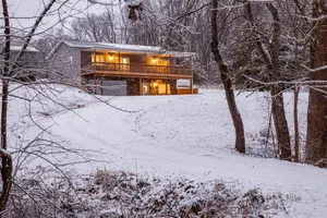 Image of Beautiful, Stylish 3BR Near Snow Trails & Mohican!
