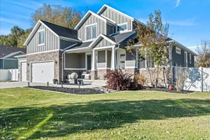 Image of Clean 7 Bedroom, Gym, Sauna, Hot Tub, Game Room